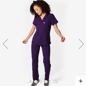 Figs scrubs purple set size medium